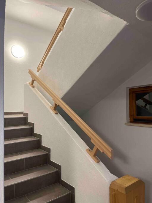 Haus Alberto - Haus Mit 2 Ferienwohnungen Ötztal-Bahnhof Esterno foto