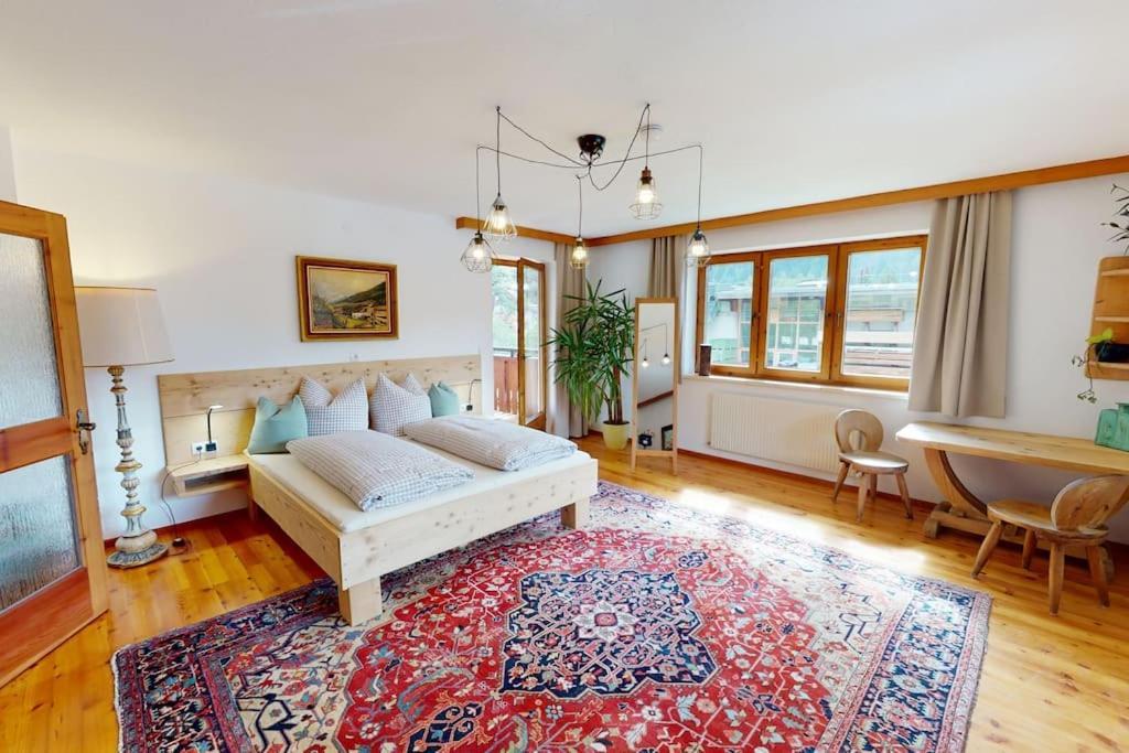 Haus Alberto - Haus Mit 2 Ferienwohnungen Ötztal-Bahnhof Esterno foto