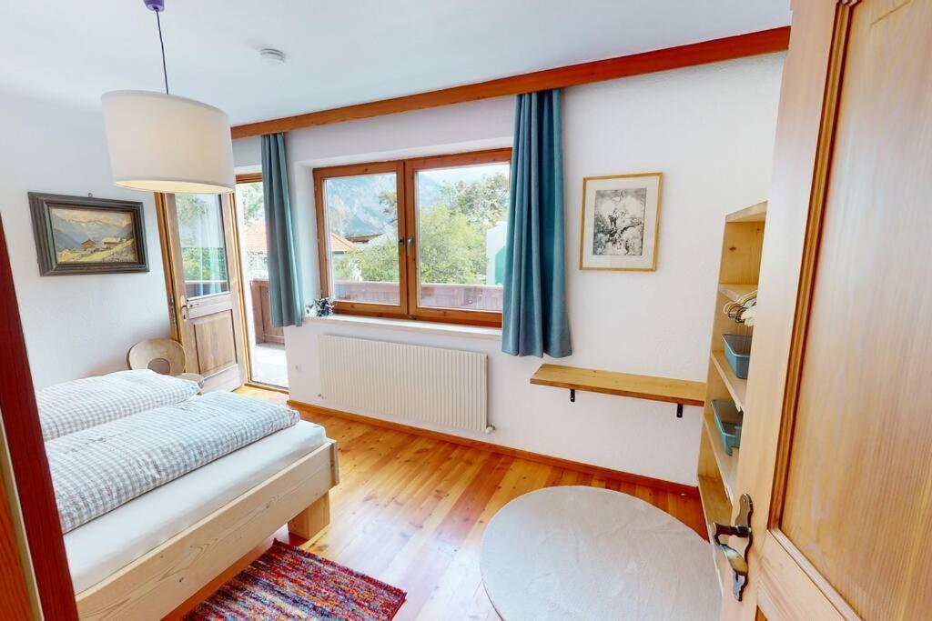 Haus Alberto - Haus Mit 2 Ferienwohnungen Ötztal-Bahnhof Esterno foto