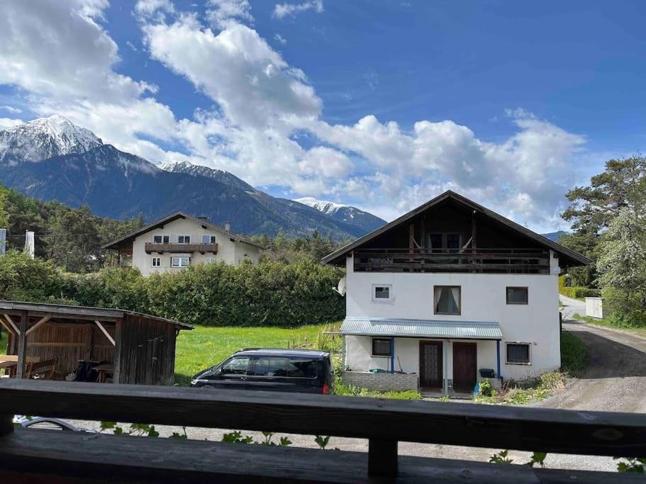 Haus Alberto - Haus Mit 2 Ferienwohnungen Ötztal-Bahnhof Esterno foto