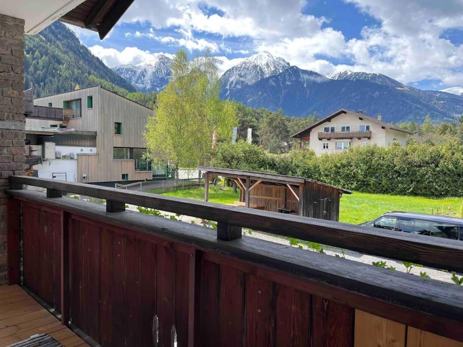 Haus Alberto - Haus Mit 2 Ferienwohnungen Ötztal-Bahnhof Esterno foto