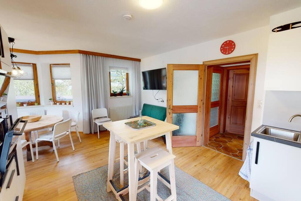 Haus Alberto - Haus Mit 2 Ferienwohnungen Ötztal-Bahnhof Esterno foto